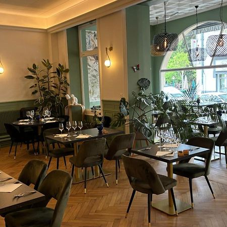 Logis Hotel Restaurant Grand Hotel De Lyon Vals-les-Bains Kültér fotó